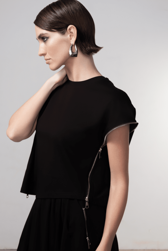 Haako asymmetric zip top