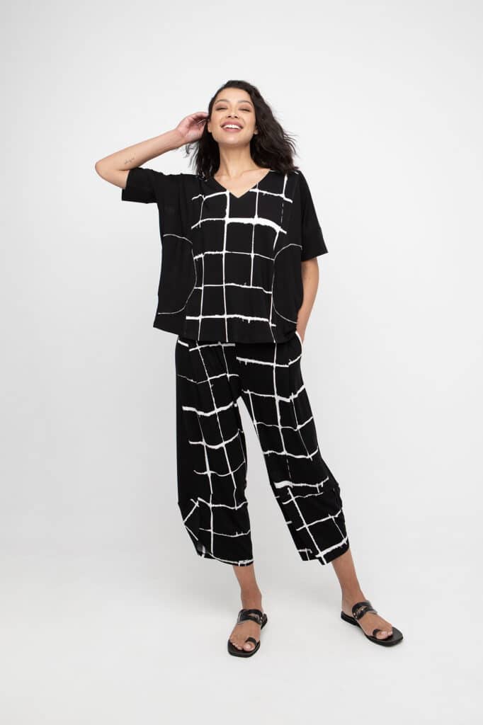 Ozai N Ku squares print top