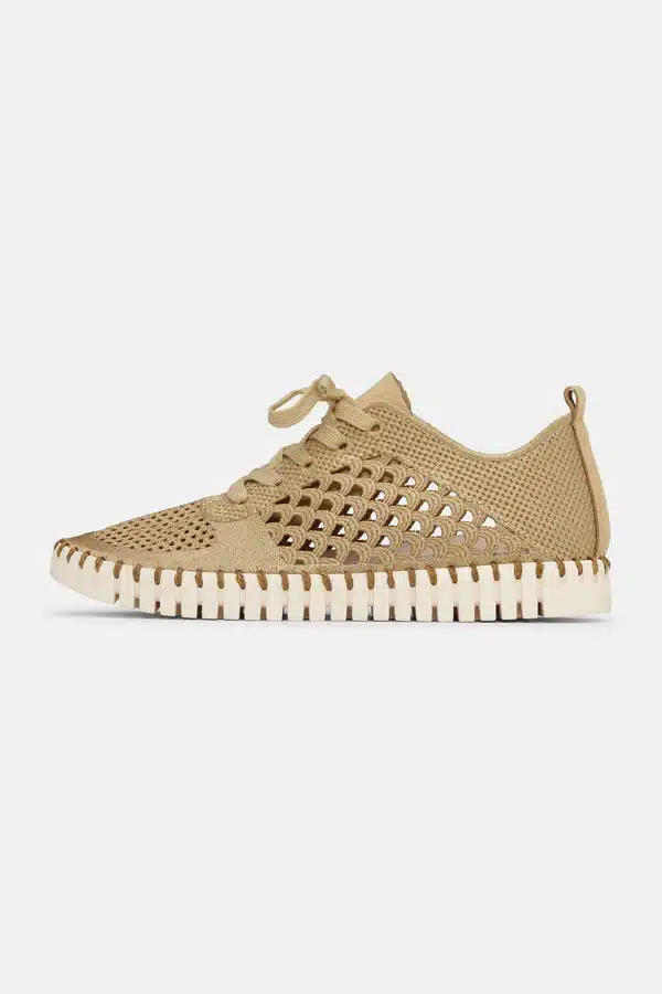 Ilse Jacobsen Tulip Embroidery flat tan